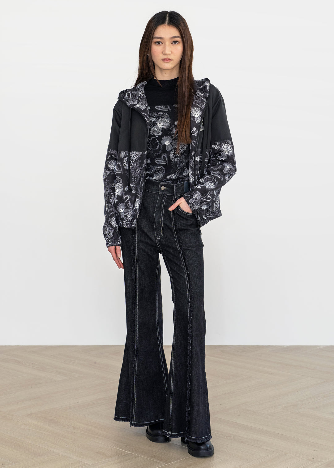PRINTED REVERSIBLE WINDBREAKER JACKET – Opera Girl